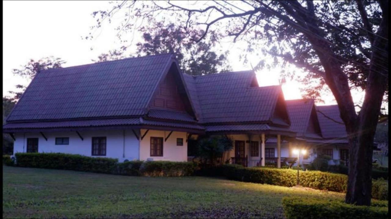 Inthanon Riverside Resort จอมทอง ภายนอก รูปภาพ